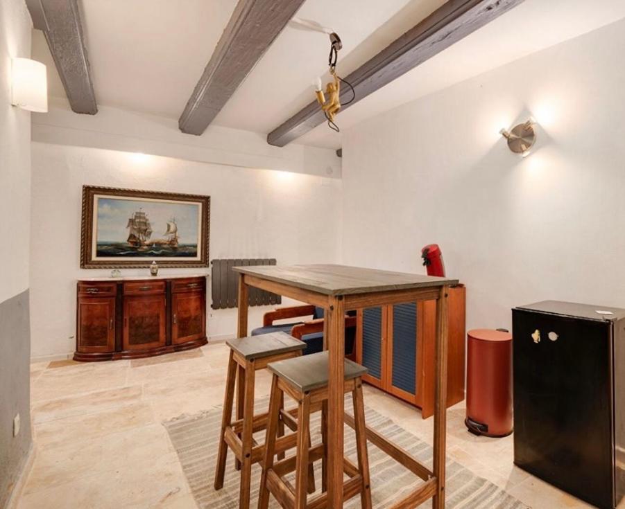 Rent Big Room With Breakfast Free In Old City Nancy Exteriör bild
