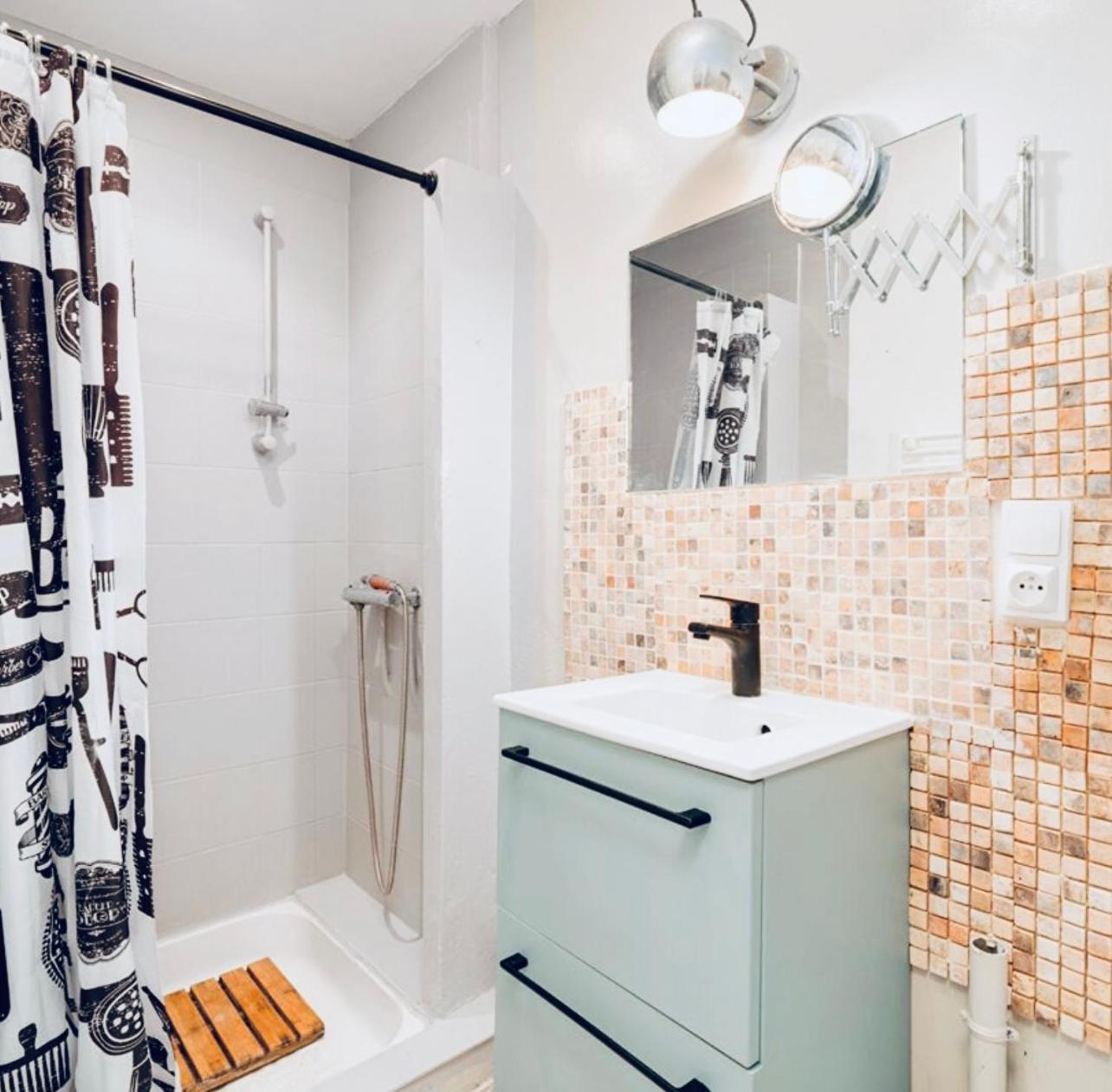 Rent Big Room With Breakfast Free In Old City Nancy Exteriör bild