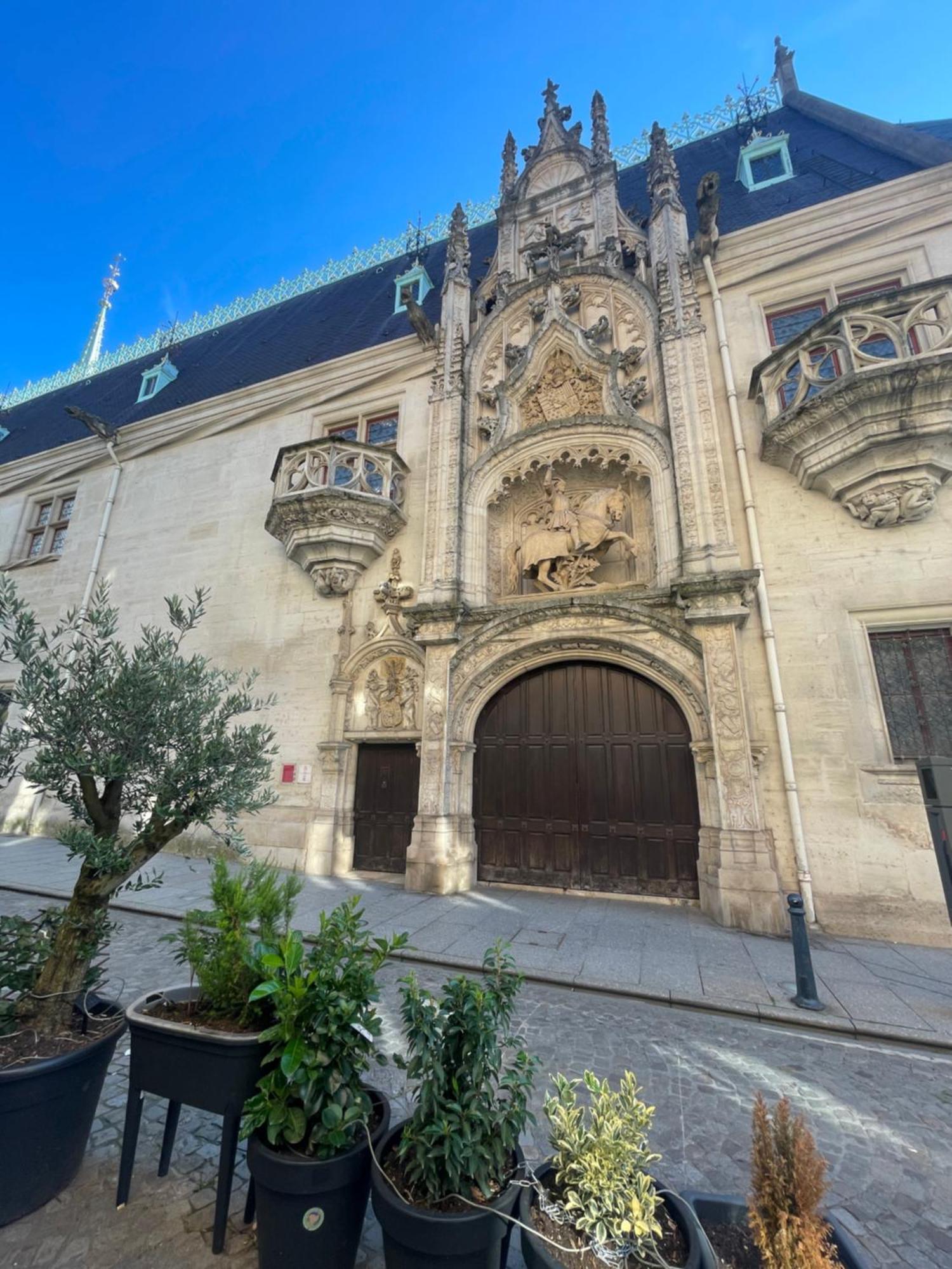 Rent Big Room With Breakfast Free In Old City Nancy Exteriör bild